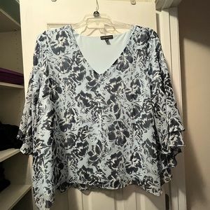 Brand new, never worn Lane Bryant top.